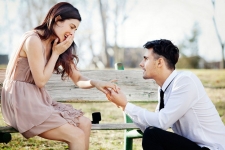 21種世界上最浪漫的求婚方式，沒有一位女友捨得Say No!