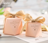 【婚禮小物包裝】5款高貴不貴的質感喜糖盒，你絕不能錯過！